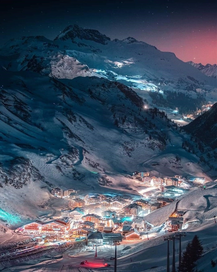 Das zauberhafte Lech, wo Lupo seine Runden dreht.