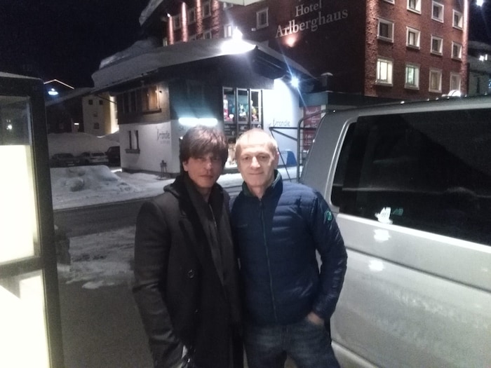 Bollywood-Ikone Shah Ruhk Khan und Lupo.