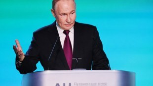 Kremlchef Wladimir Putin hat auf Spekulationen zu seiner Gesundheit reagiert.