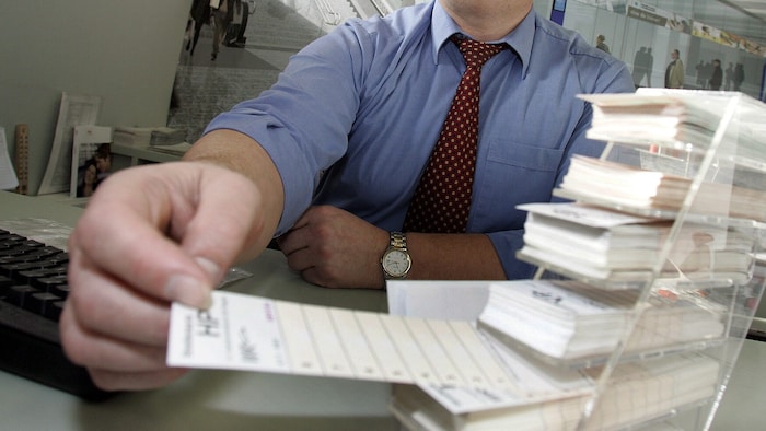Persönliches Service auf Bahnhöfen wird Schritt für Schritt abgeschafft.