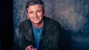 Hans Sigl, fotografiert von seiner Frau Susanne, die Künstlerin und Fotografin in Bayern ist.