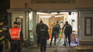 Der Wagen war durch die Auslage gerast