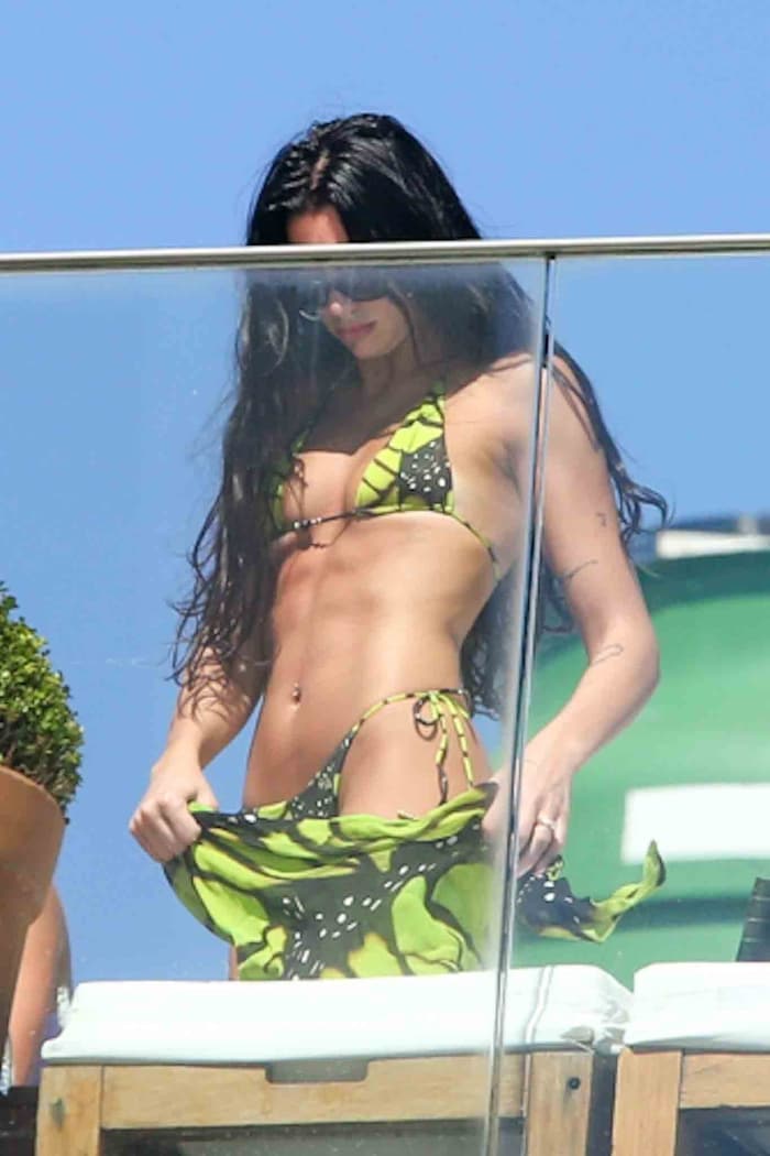 Dua Lipa macht im Bikini einfach eine Wahnsinns-Figur!