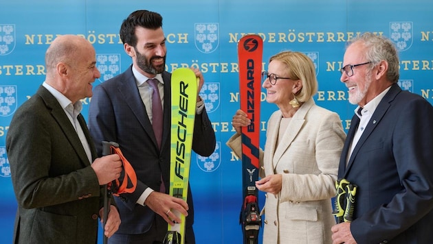 Semmerings Bürgermeister Hermann Doppelreiter, Sportlandesrat Udo Landbauer, Landeshauptfrau ...