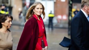 Prinzessin Amalia trifft am 20. November 2025 in der Grote Kerk (Großen Kirche) in Den Haag, ...