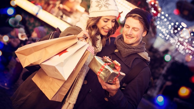 Die optimale Zeit, um Geschenke zu kaufen, dürfte der November sein. Dieser fühlt sich fast wie ...