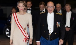 Fürstin Charlène am Nationalfeiertag: Mit ihrer Hochzeits-Tiara, die sie 14 Jahre lang nicht ...