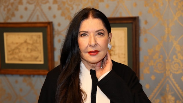 Abramović lud zur Präsentation ins Stadtkino, zur Gesprächsrunde ins Sacher und gestern zur ...