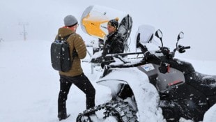 „Beschneiungs-Chef“ Hausberger mit „Krone“- Redakteur Moser (links)