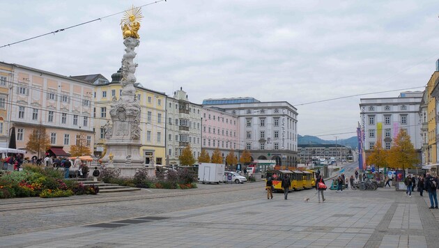 Selbst die Sechs-Millionen-Euro-Aufhübschung des Hauptplatzes stand im Vorfeld der ...