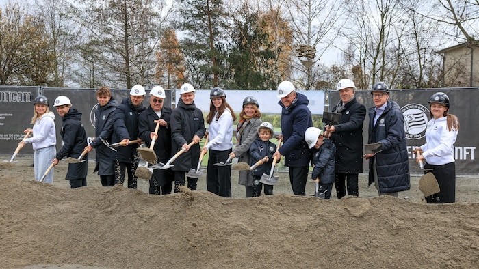 Spatenstich in Graz-Puntigam