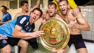 Alex Grünwald (Mi.) feierte 2012/13 mit Austria Wien den Meistertitel.