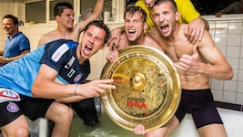 Alex Grünwald (Mi.) feierte 2012/13 mit Austria Wien den Meistertitel.