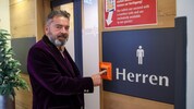 Wer sachdienliche Hinweise zum Gesuchten gibt, bekommt von Harald Kratzer 300 Euro als ...