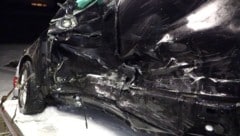 Beide Fahrzeuge endeten als Totalschaden.