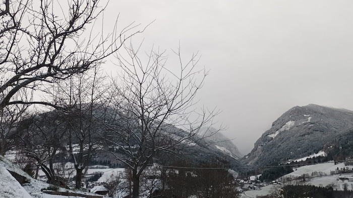 In den Liesertaler Bergen schneit es nach wie vor.