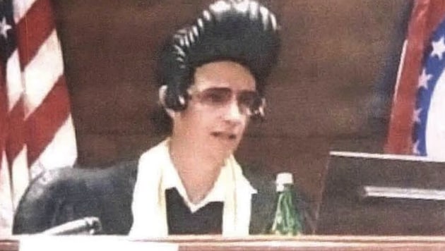 Matthew T. hatte als Vorsitzender Richter des St. Charles County Circuit Gerichts fungiert. ...