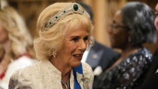 Königin Camilla überraschte alle mit der Wahl ihrer Tiara. 