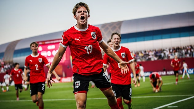 Johannes Moser scored the golden goal in the 49th minute to secure a place in the semi-finals of ...