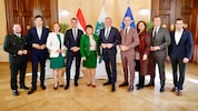 Die blau-schwarze Landesregierung: Hannes Amesbauer, Simone Schmidtbauer, Stefan Hermann, ...