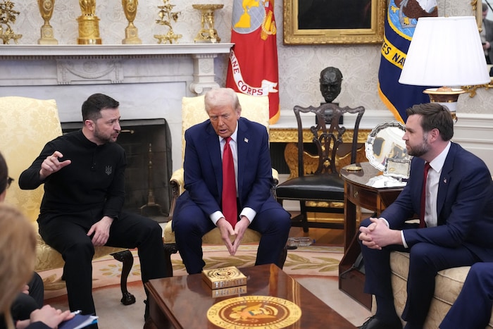 Selenskyj, Trump und Vance bei einem Treffen im Oval Office im Februar
