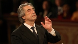 Der italienische Dirigent Riccardo Muti hält offenbar nicht viel von einigen jungen Kolleginnen ...