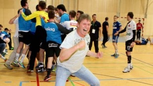 Josef Kuess 2016 jubelte Chef Walter Perkounig genau so über den Erstliga-Aufstieg – - und diese Saison?