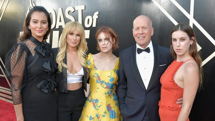 Bruce Willis im Jahr 2018 mit seiner zweiten Ehefrau Emma Heming Willis und den Töchtern Rumer, ...