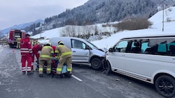 Ein Kleinbus und ein Kleintransporter sind auf der L109 zusammengekracht.