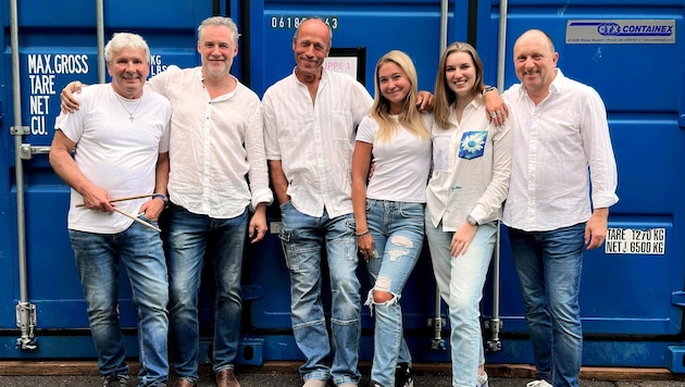 Die Band OMX aus dem Wienerwald sammelt am 6. Dezember mit ihrem 80er-Benefizkonzert Spenden für ...