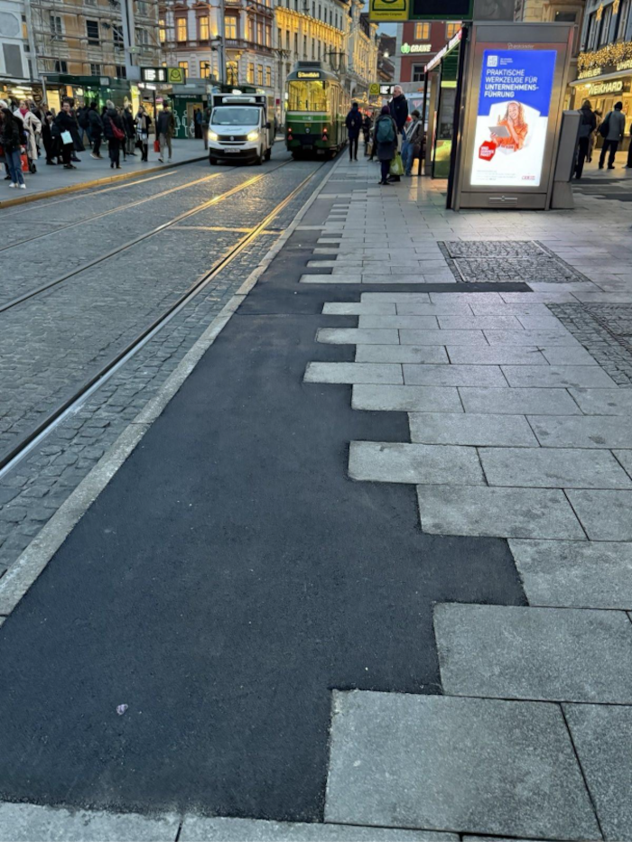 Der Grazer Neos-Gemeinderat Philipp Pointner kritisiert den „Fleckerlteppich“ und fordert eine ...