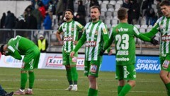 Blasser Auftritt der Lustenauer. Bester Mann war Abwehrchef William Rodrigues (2.v.l.).