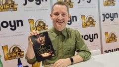 Der Superstar des Events: Bei den Autogramm- und Fotostunden mit Elijah „Frodo“ Wood bildeten ...