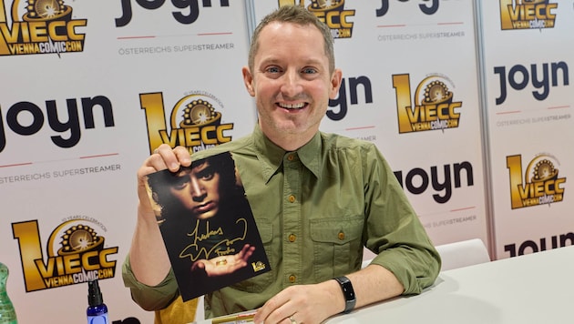 Der Superstar des Events: Bei den Autogramm- und Fotostunden mit Elijah „Frodo“ Wood bildeten ...