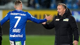 Manfred Schmid (rechts) ist stolz auf seine Mannschaft. 