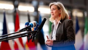 Breate Meinl-Reisinger betonte, dass Österreich als EU-Mitglied politisch „nicht neutral“ sei, ...