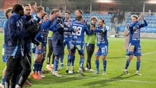 Hartberg jubelt, liegt als Dritter vor Meister Sturm.