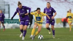 Umkämpft: Viennas Ines Sarac gegen Austrias Kathi Schiechtl.