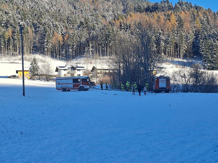 Drei Fahrzeuge und 20 Mann waren im Einsatz.