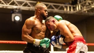 Christian Oshodin (li.) besiegte Luis Enrique Romero