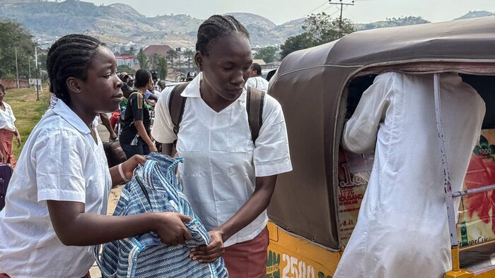 Die nigerianische Regierung hat staatliche Schulen schließen lassen.