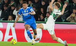 David Affengruber (r.) gegen Kylian Mbappe