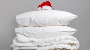 Die Daunendecken und Kuschelkissen für die Feiertage sind schon hergerichtet. 