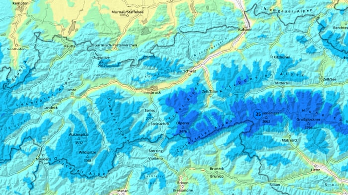 Je dunkler das Blau, desto mehr Schnee soll fallen. Am Zillertaler Hauptkamm, in den Tuxer Alpen ...