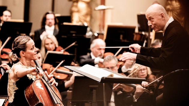 Cellistin Sol Gabetta und Dirigent Paavo Järvi spielten Schumann im Wiener Musikverein.