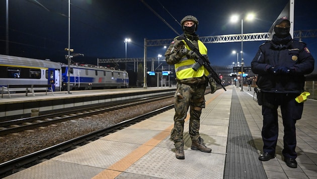 After an act of sabotage on the railroad, Poland has raised the terror alert level. Saboteurs ...