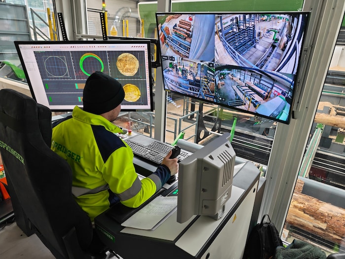 Die Sawbox kann mit einem Mitarbeiter betrieben werden – Springer-Profi Georg Loibnegger testet ...