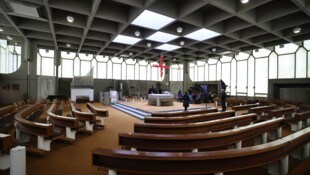 Der fast 600 Quadratmeter große Kirchenraum soll in einem Jahr Sportler-Paradies sein.