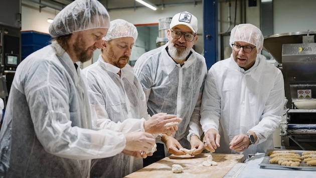 Eine der Exkursionen fand auch in der Bäckerei Joast statt