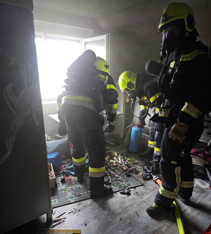 Ein Rauchmelder hatte rechtzeitig Alarm geschlagen, die Feuerwehren konnten rasch helfen - mit ...